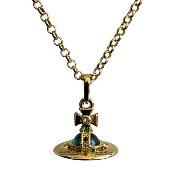 Vivienne Westwood Jewelry - NIB Vivienne Westwood gold petite Saturn orb green crystal chain necklace